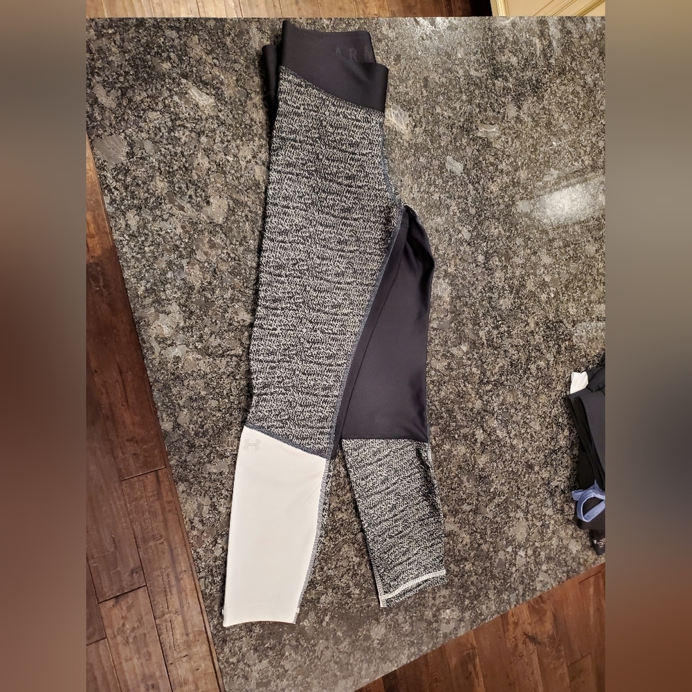 Under Armor Compression Heat-Gear Size M